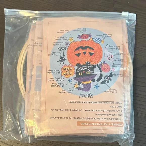 Halloween Embroidery Kit NIP - Picture 8 of 12
